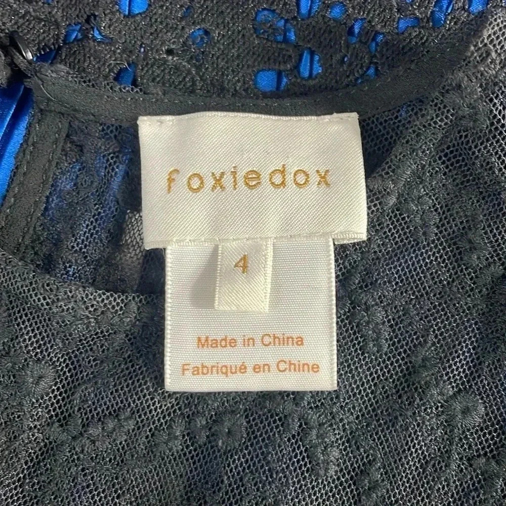 Foxiedox blue floral lace flared mini dress size 4 - Picture 4 of 10